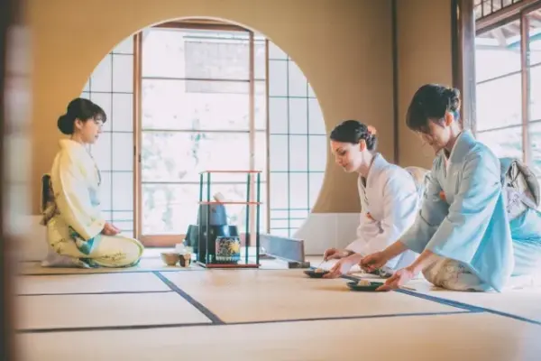 茶話会　お茶会　違い　使い分け　意味