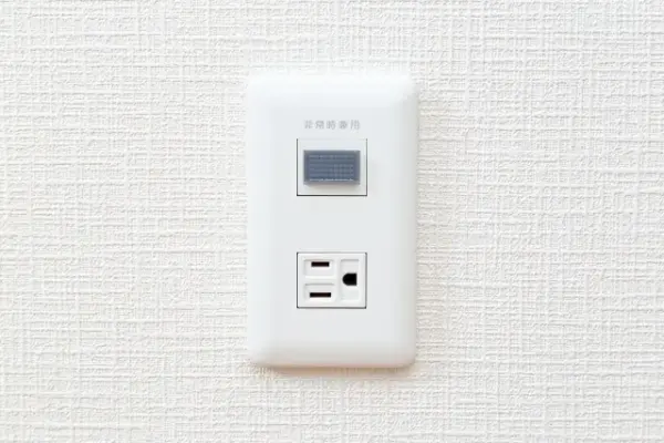 地極　接地端子　違い　意味　使い分け　コンセント