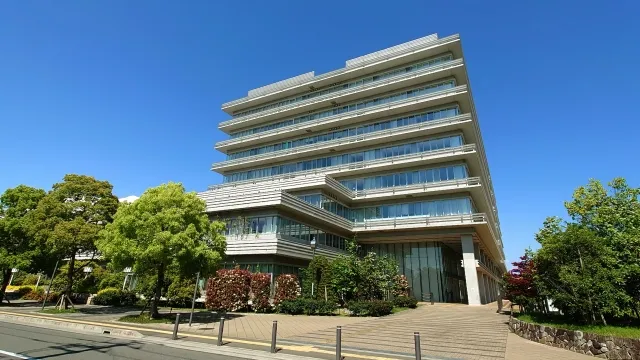 在留カード　外国人登録証明書　違い