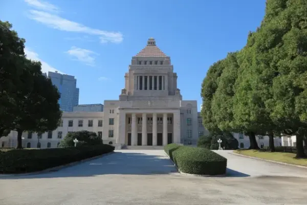 党員　党友　違い　意味　使い分け