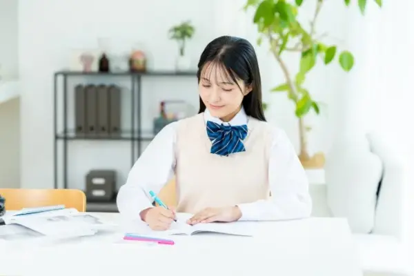 自学　自習　違い　意味　ビジネス　学校