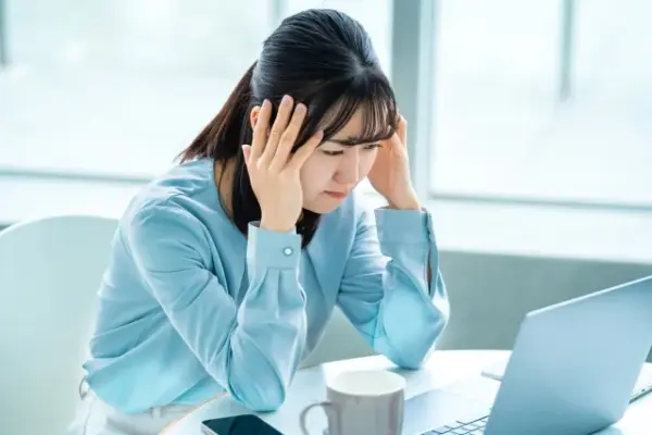 イライラ　怒る　違い　意味　使い分け