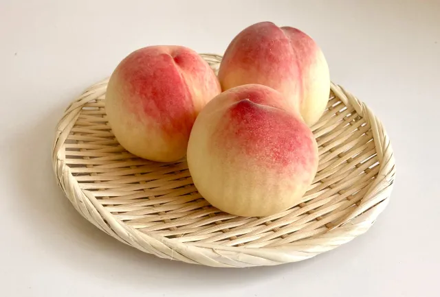 水蜜桃と白桃の違いとは？味・食感・特徴をわかりやすく